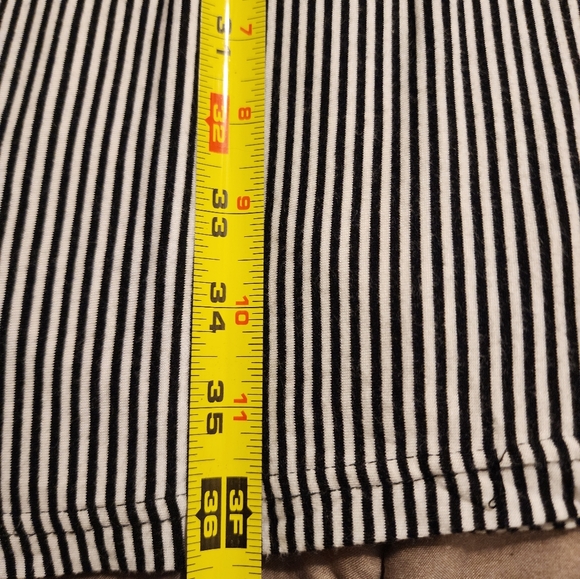 Women's Medium GUESS Dress - Picture 5 of 5